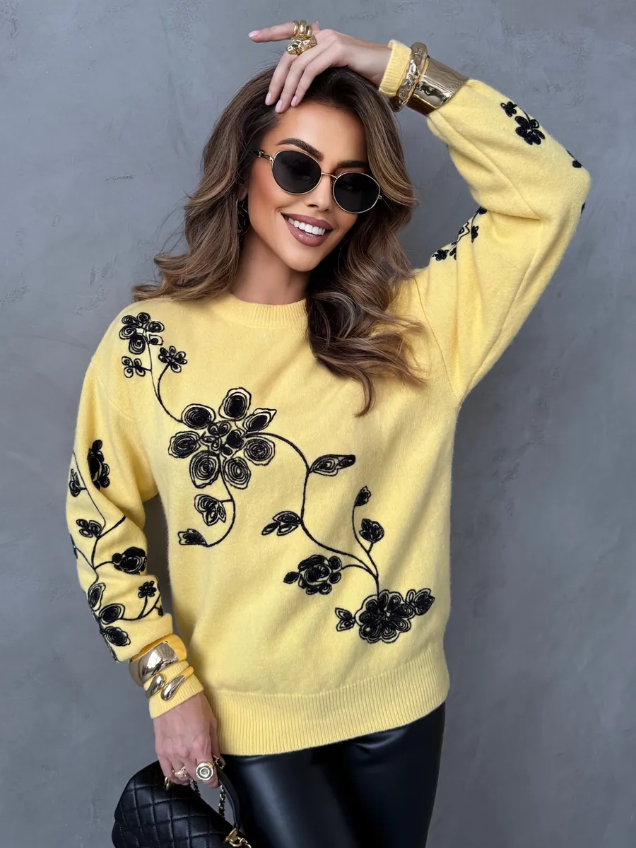 Кофта теплая нарядная трикотажная