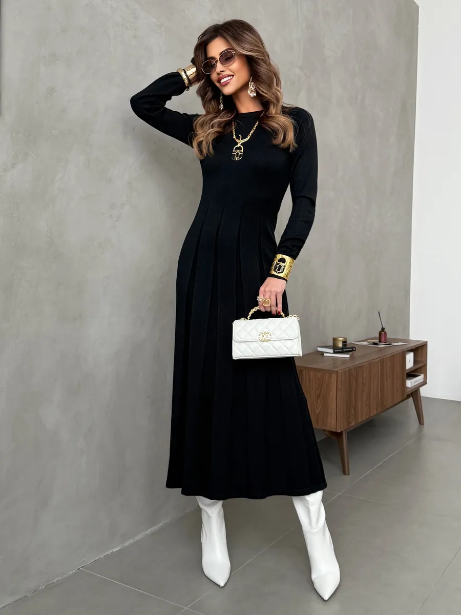 Теплое платье вязаное трикотажное повседневное