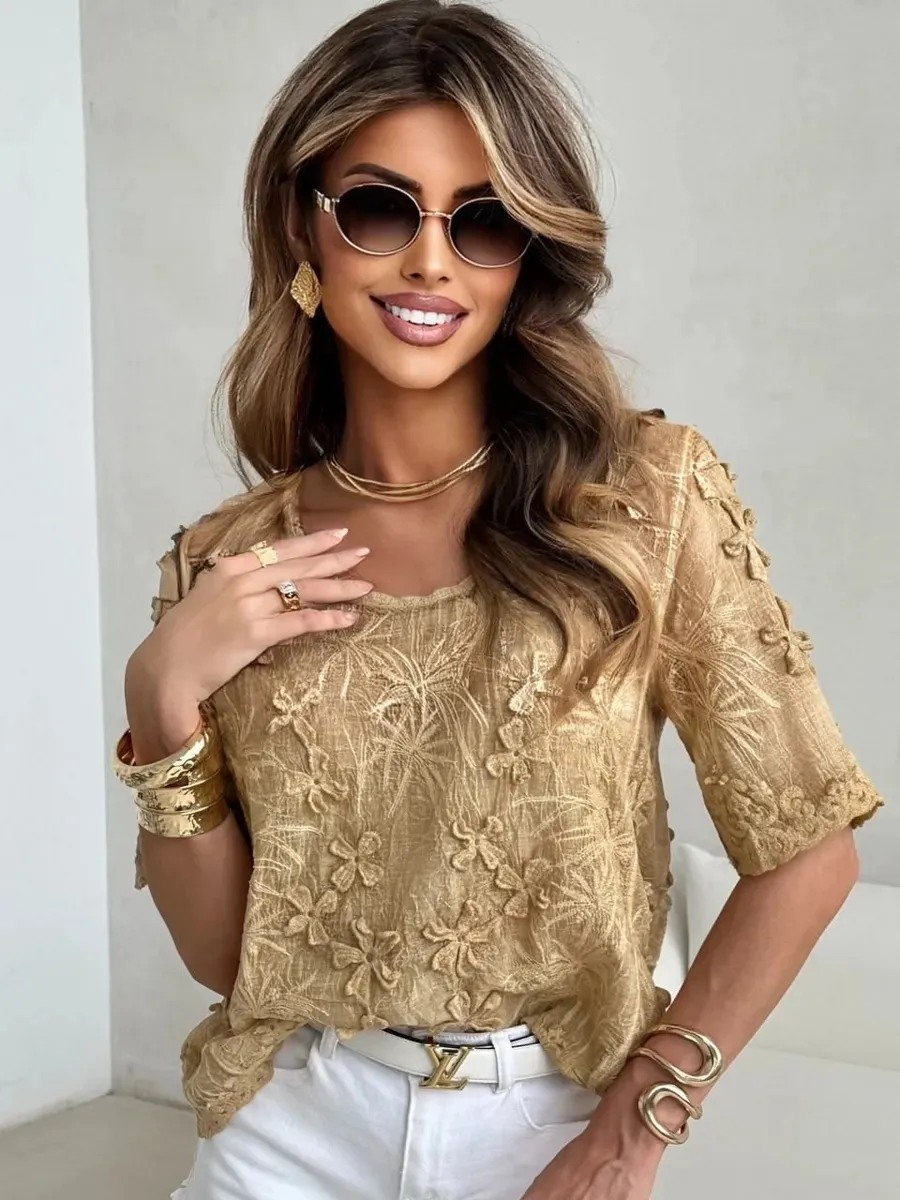 Летняя нарядная блузка с коротким рукавом